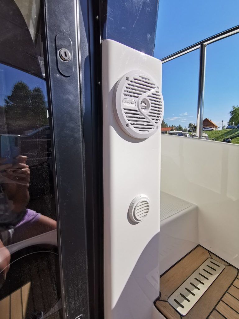 Cobra Yachts 40 | VIP Disco