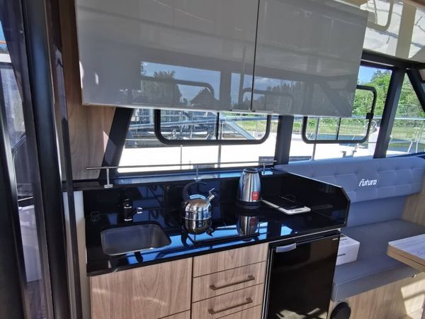 Cobra Yachts 40 | VIP Disco