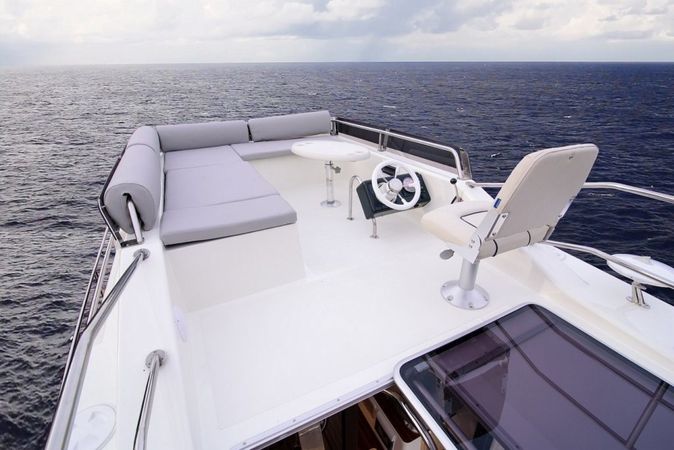 Cobra Yachts 40 | Carmelia 3