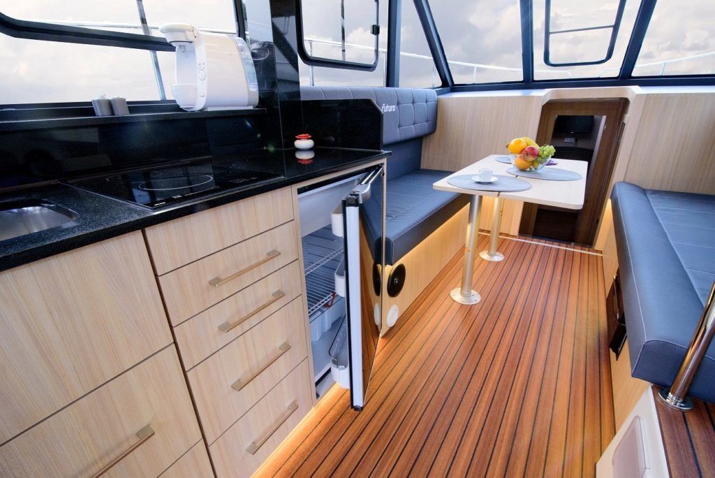 Cobra Yachts 40 | Carmelia 3