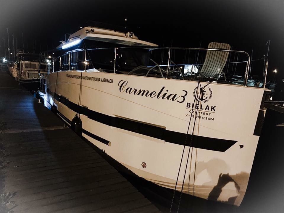 Cobra Yachts 40 | Carmelia 3
