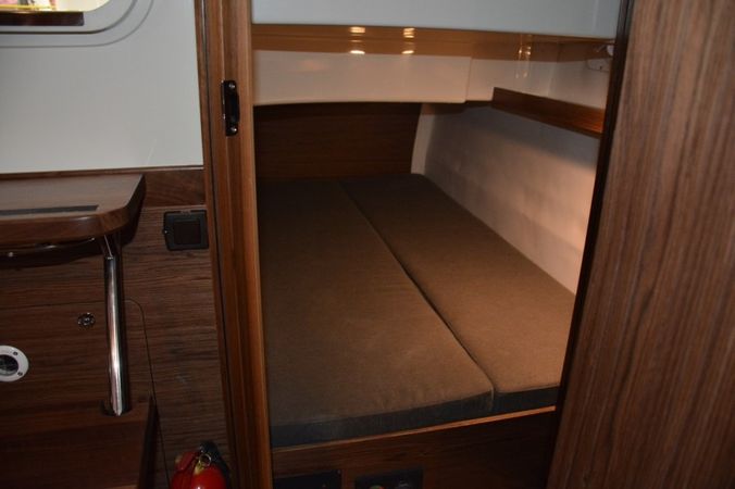 Nautika 1000 | Czarny Piotrus