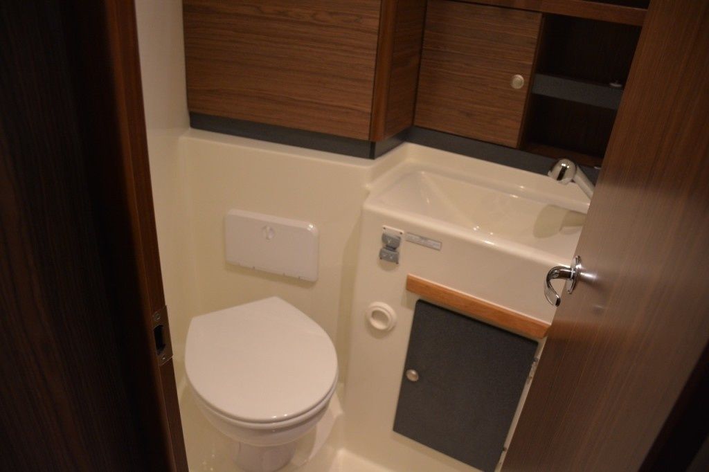 Nautika 1000 | Czarny Piotrus