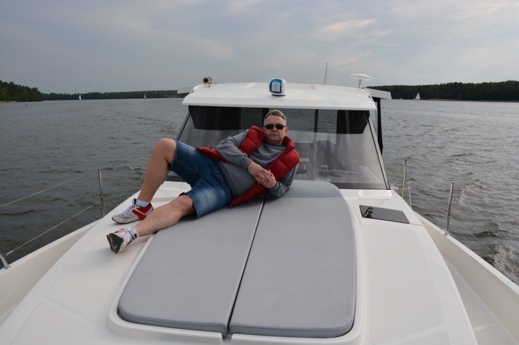 Nautika 1000 | Czarny Piotrus