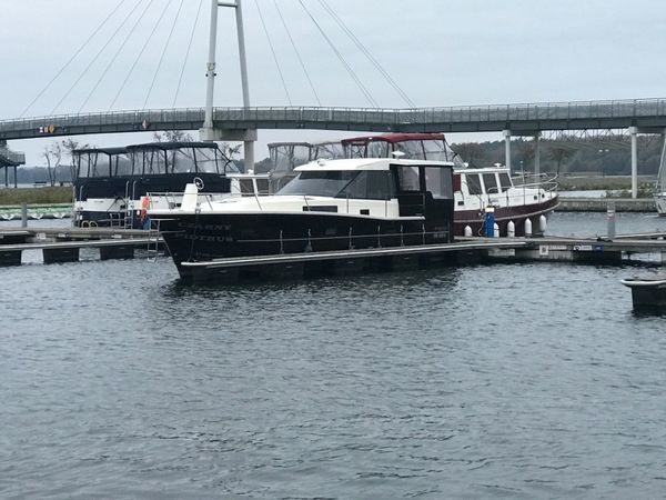 Nautika 1000 | Czarny Piotrus