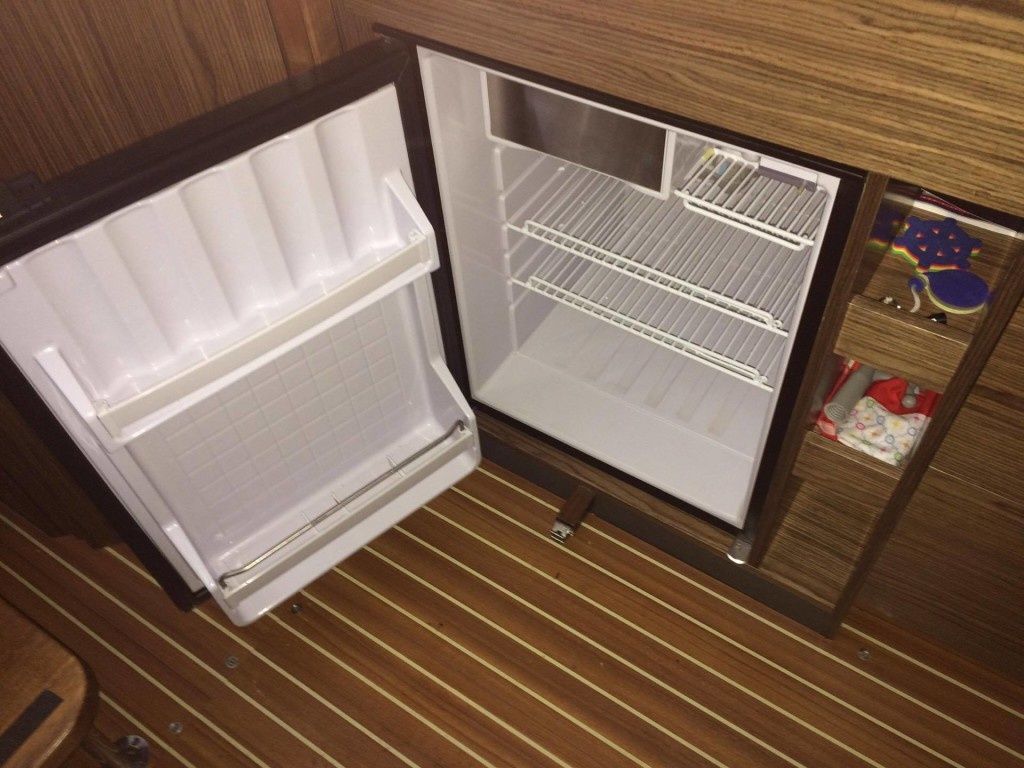 Nautika 1000 | Czarny Piotrus