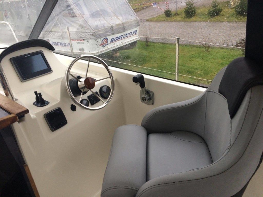 Nautika 1000 | Czarny Piotrus