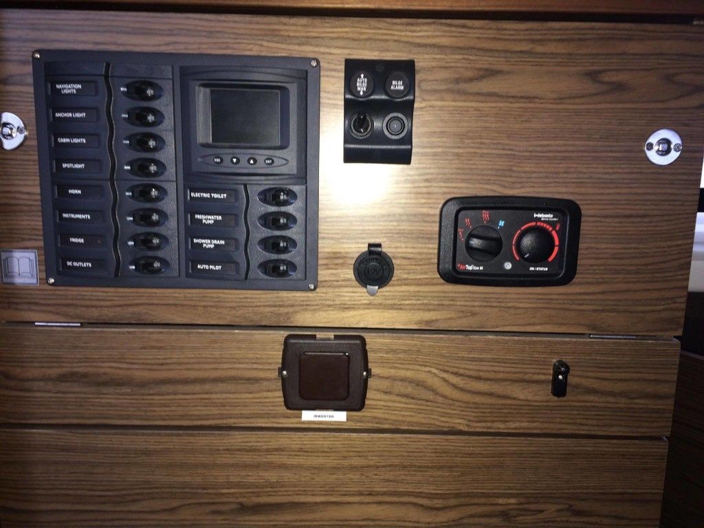 Nautika 1000 | Czarny Piotrus