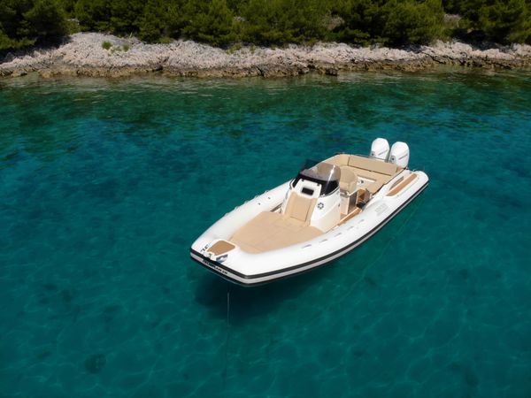 Joker Clubman 28 | 22