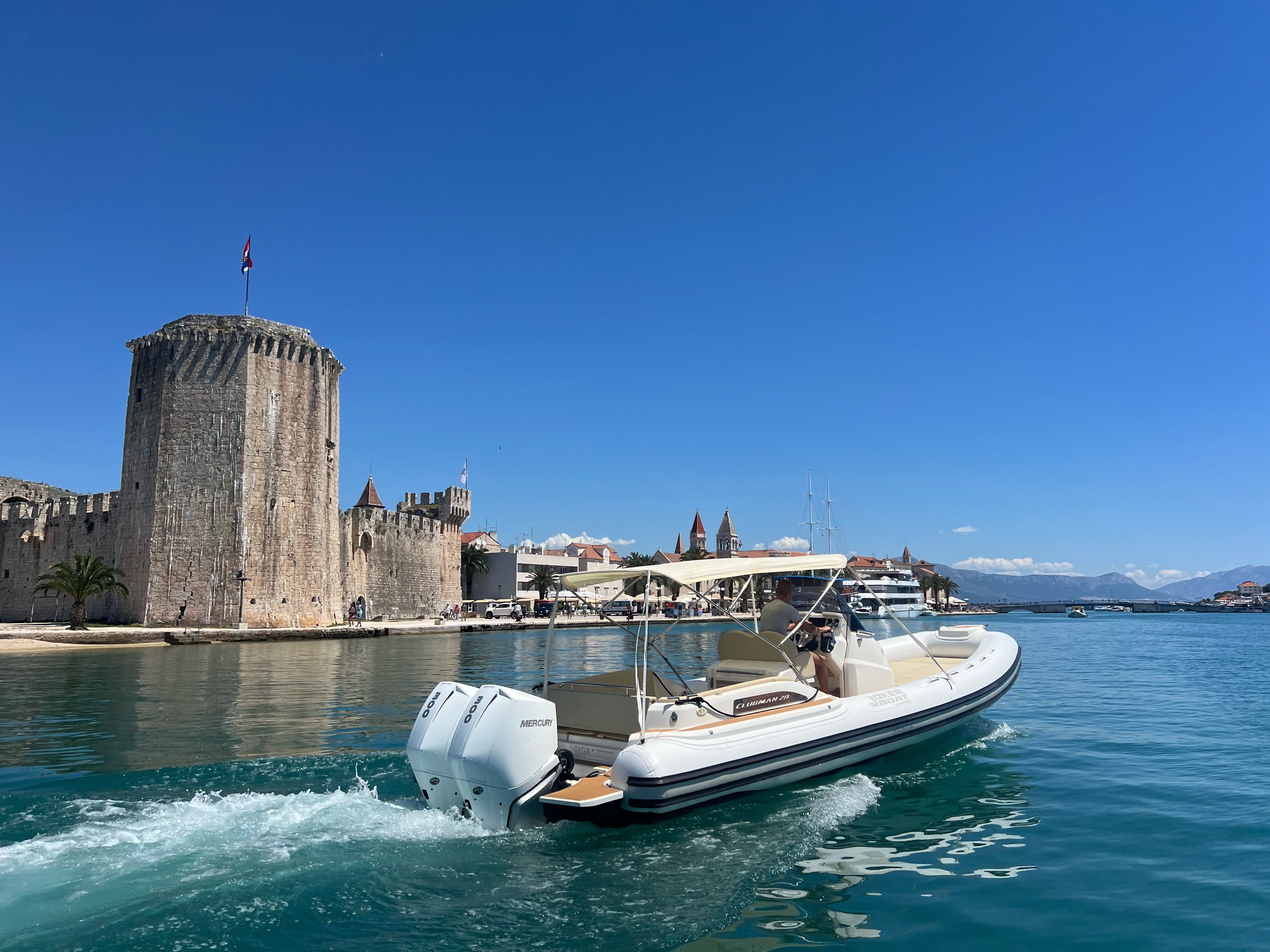 Joker Clubman 28 | 22