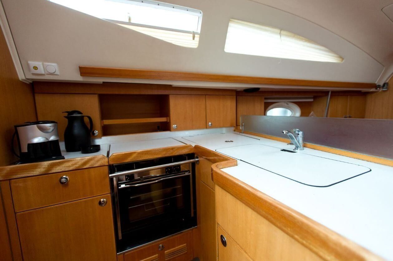 Elan 384 Impression | Leukothea