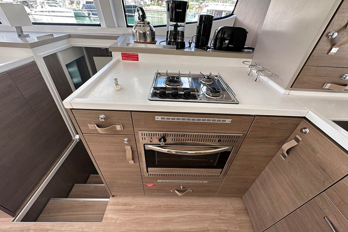 Bali 4.8 | Queen Feta