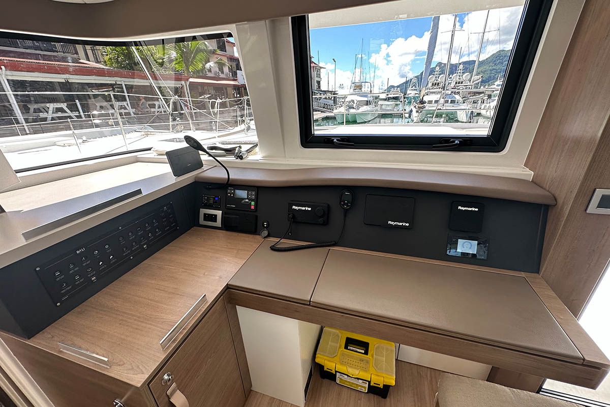 Bali 4.8 | Queen Feta