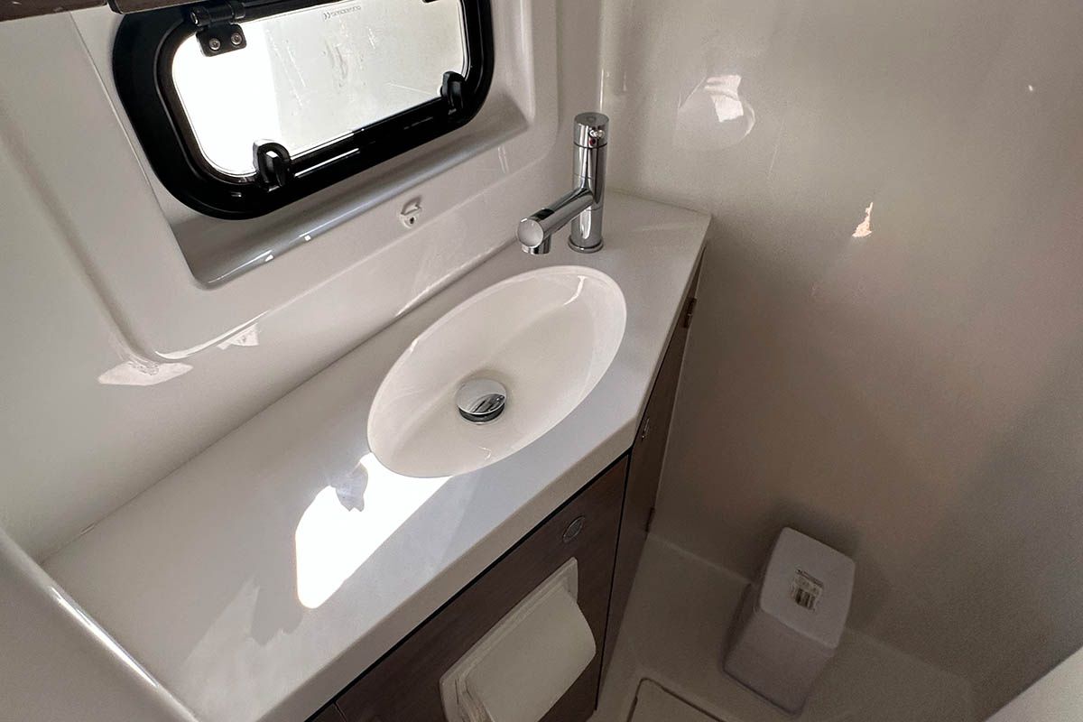 Bali 4.8 | Queen Feta