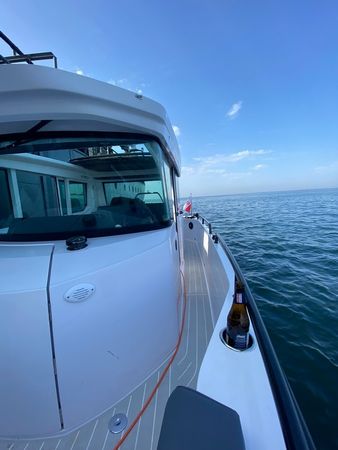 Axopar 28 Cabin Brabus Line | Inventi