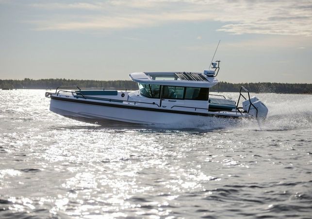 Axopar 28 Cabin Brabus Line | Inventi