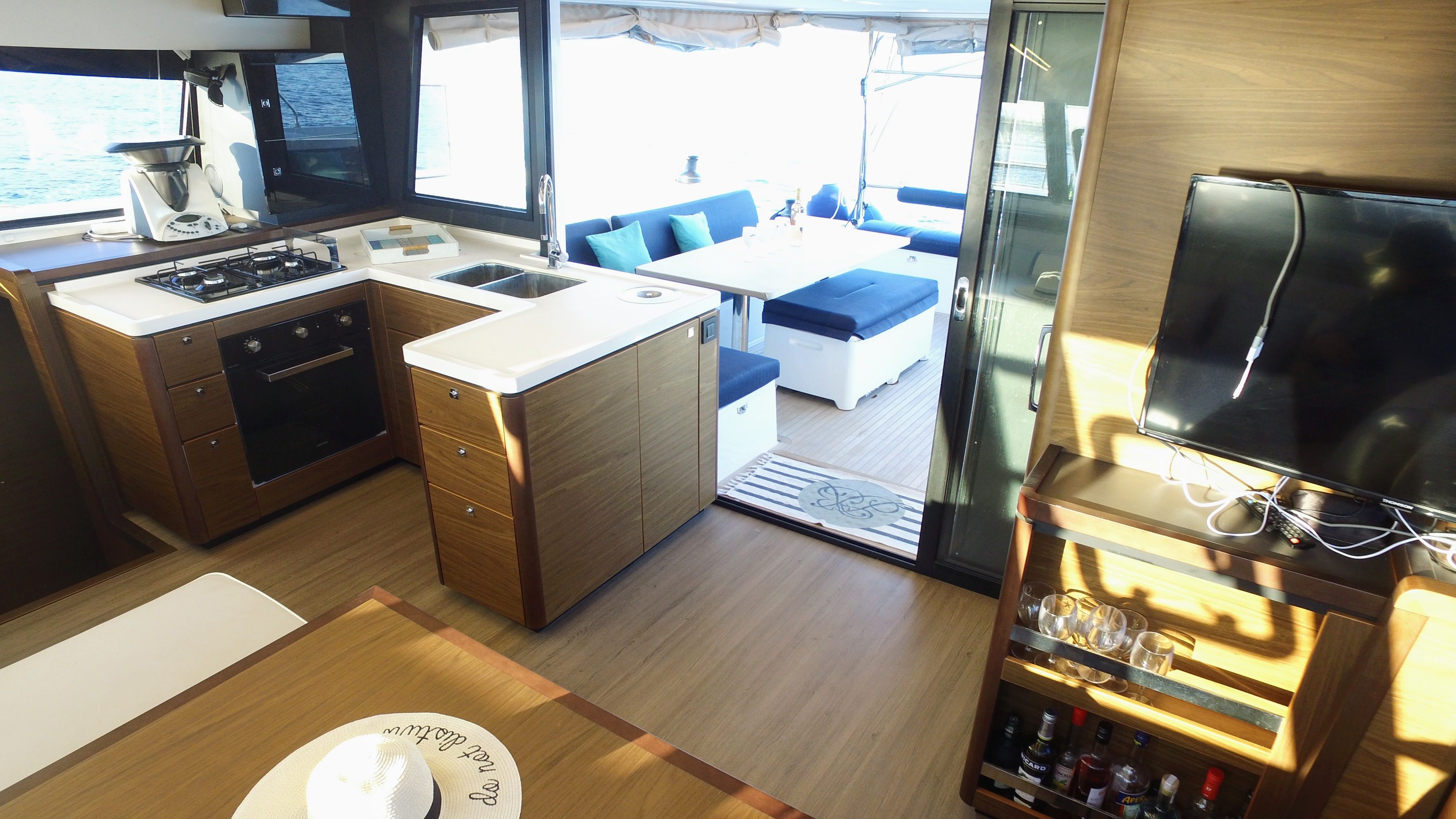 Nautitech 47 Power | Chill