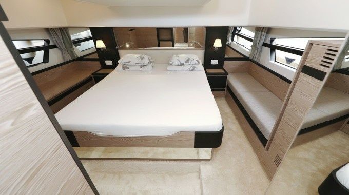 Greenline 45 Fly | Pepper