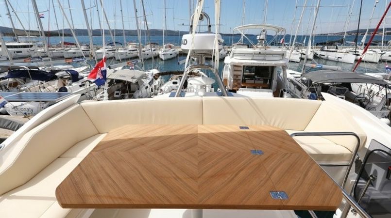 Greenline 45 Fly | Pepper