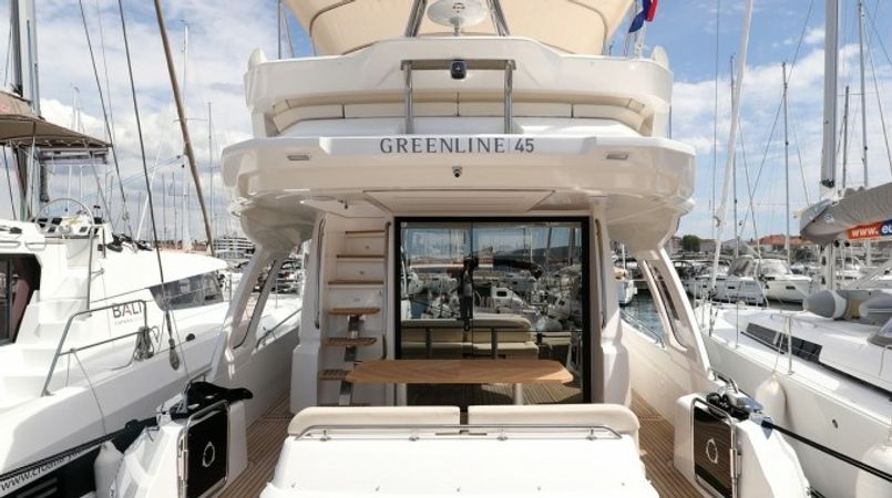 Greenline 45 Fly | Pepper