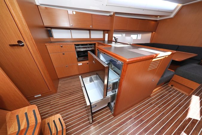 Bavaria C50 | Naltoya