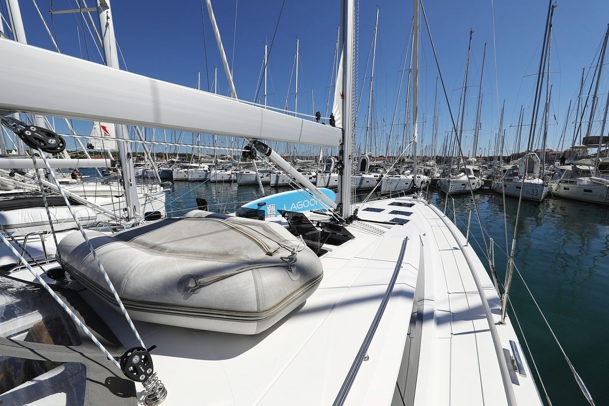 Bavaria C50 | Naltoya