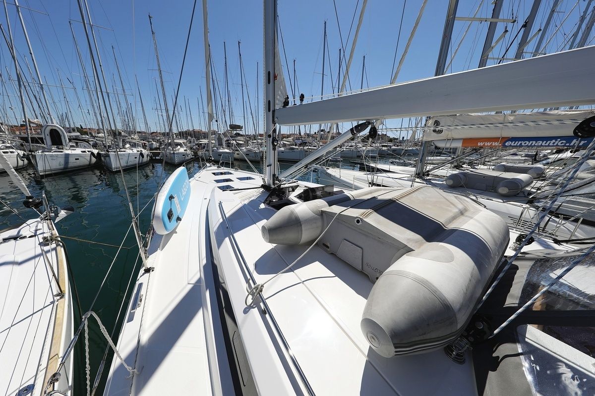 Bavaria C50 | Naltoya