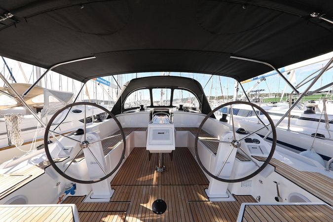 Bavaria C42 | SeaTime
