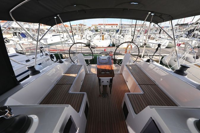 Bavaria C42 | SeaTime