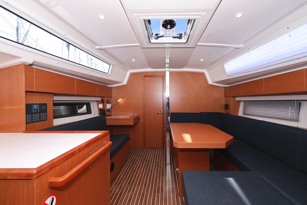 Bavaria C42 | SeaTime