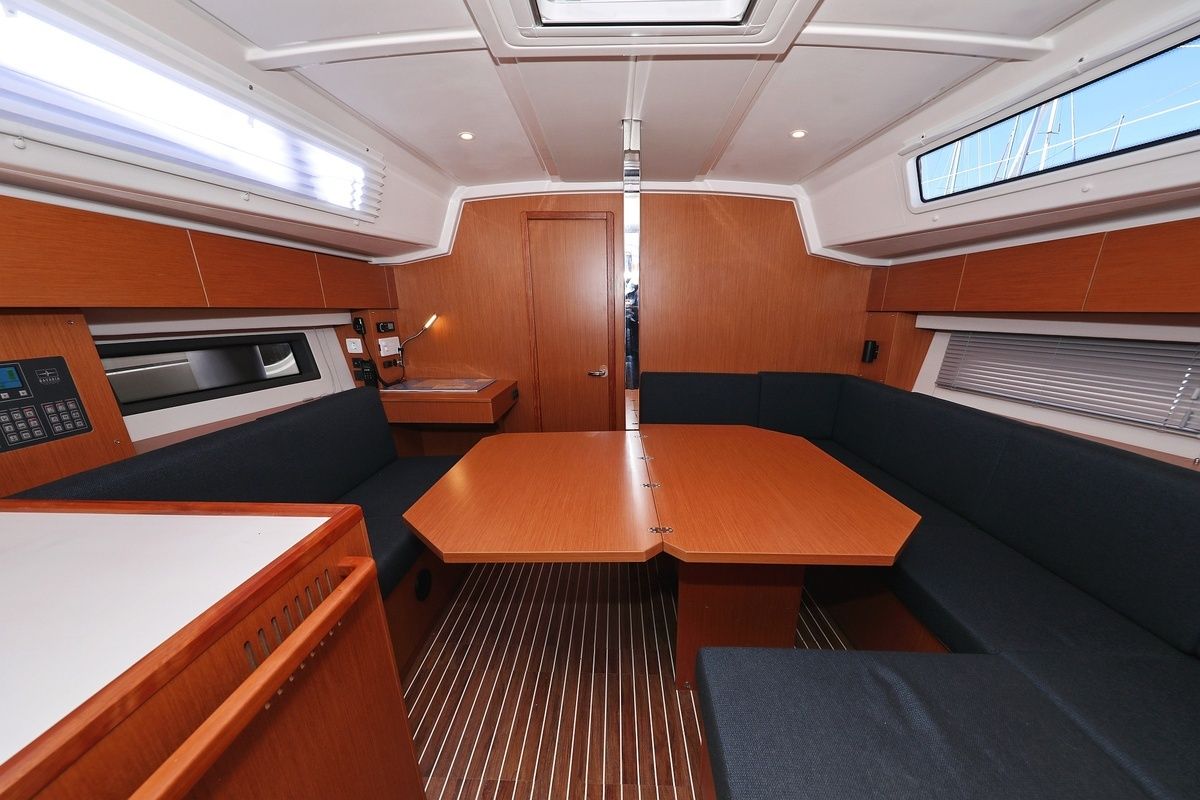Bavaria C42 | SeaTime