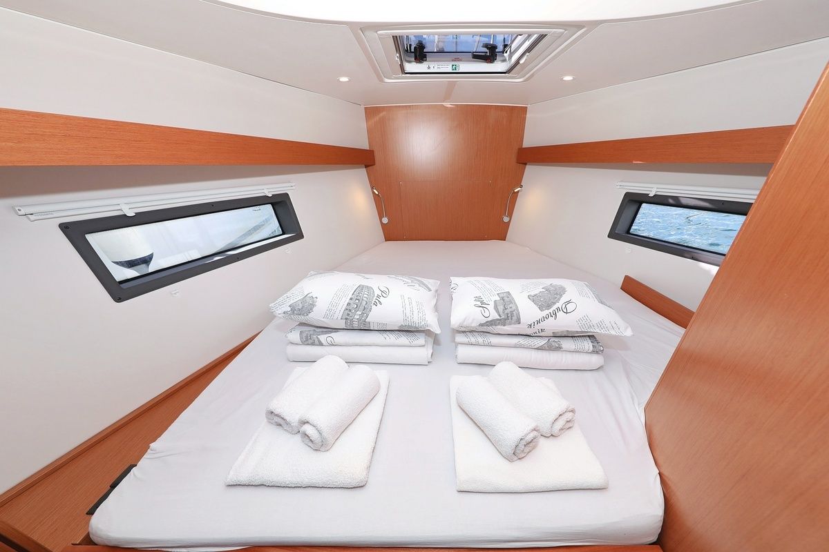 Bavaria C42 | SeaTime