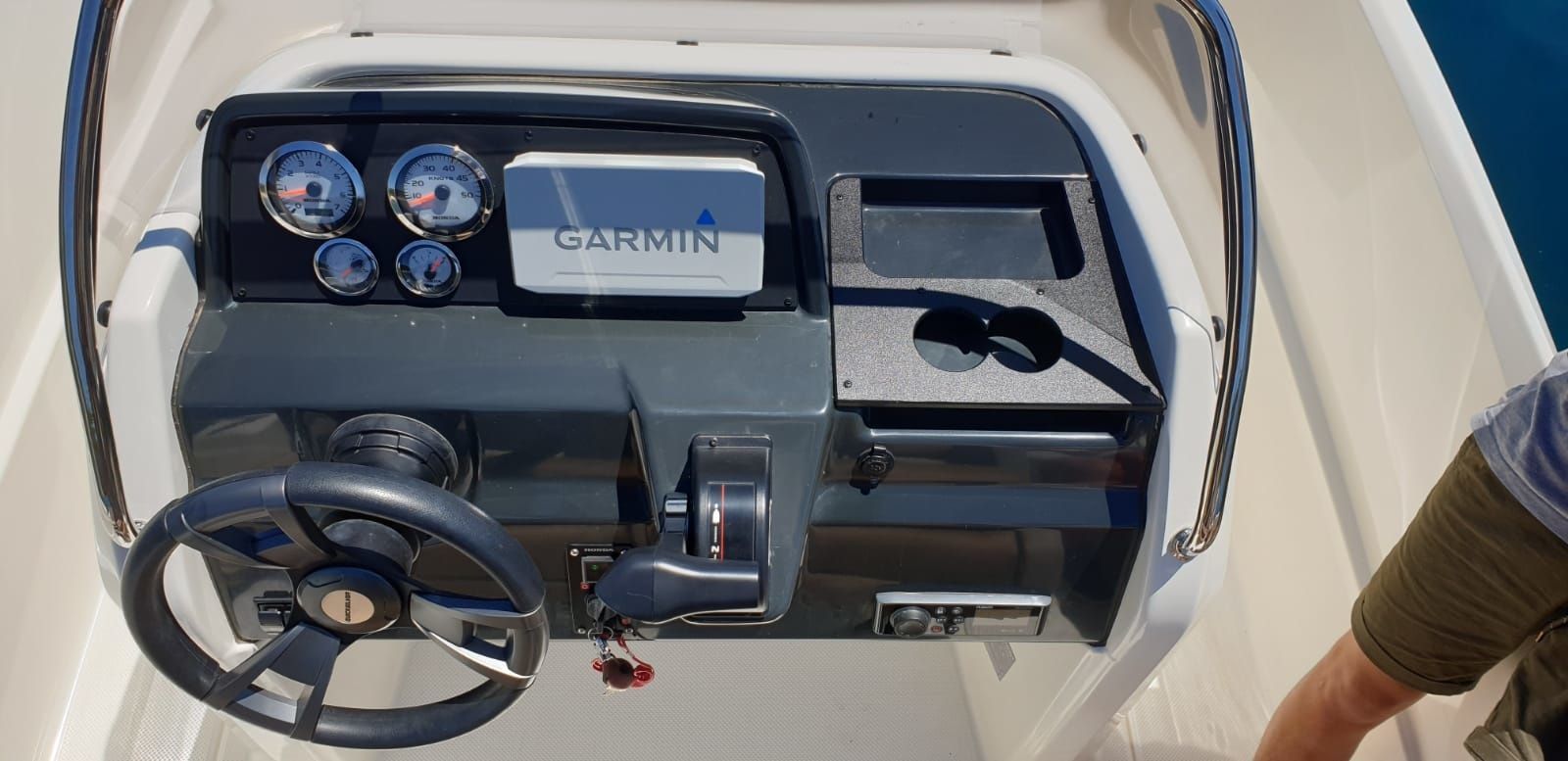 Quicksilver 555 Open | Active