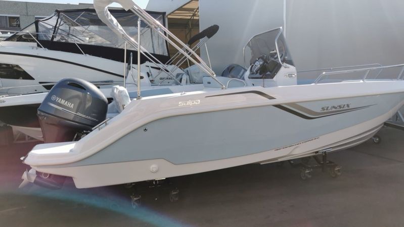 Salpa Sunsix | Baby Shark