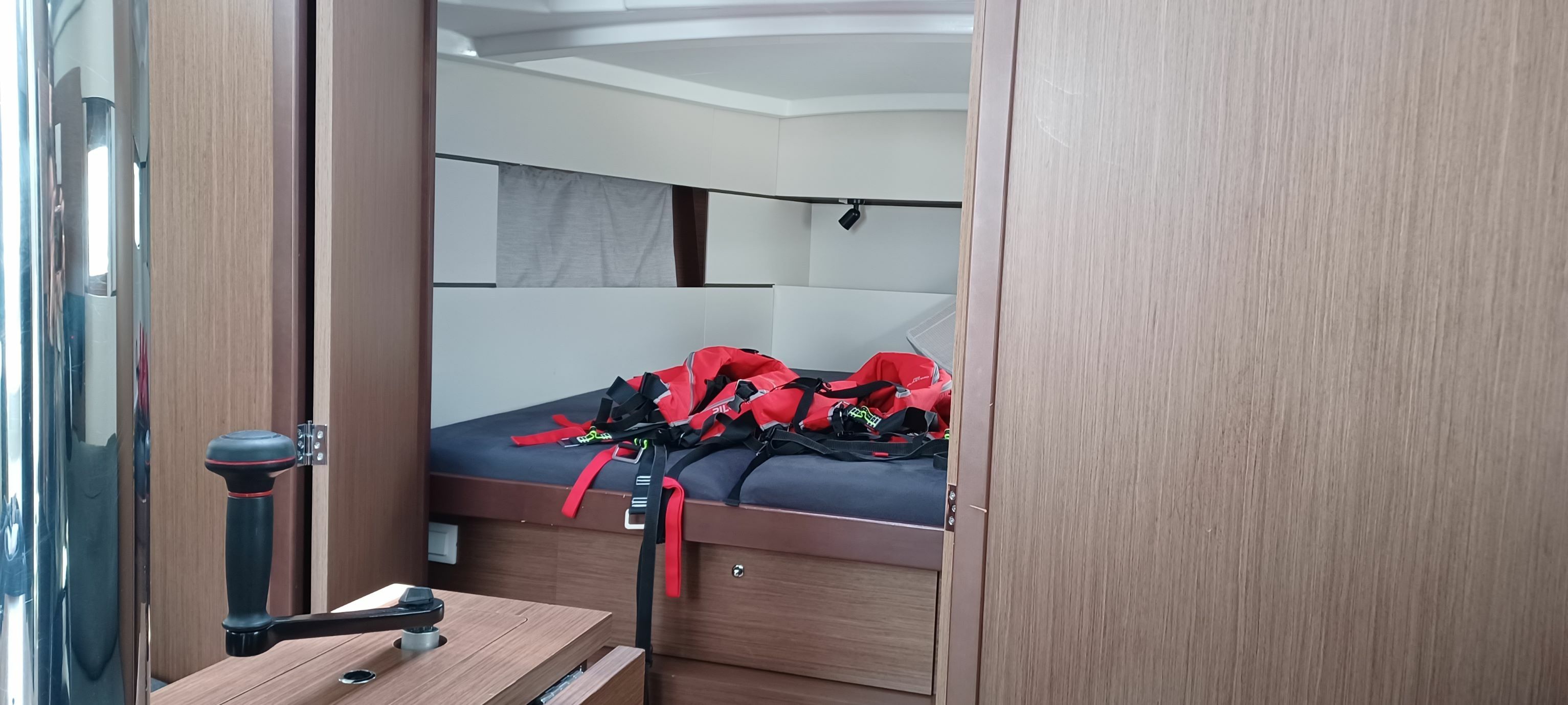 Beneteau Oceanis 38.1 | Taomino