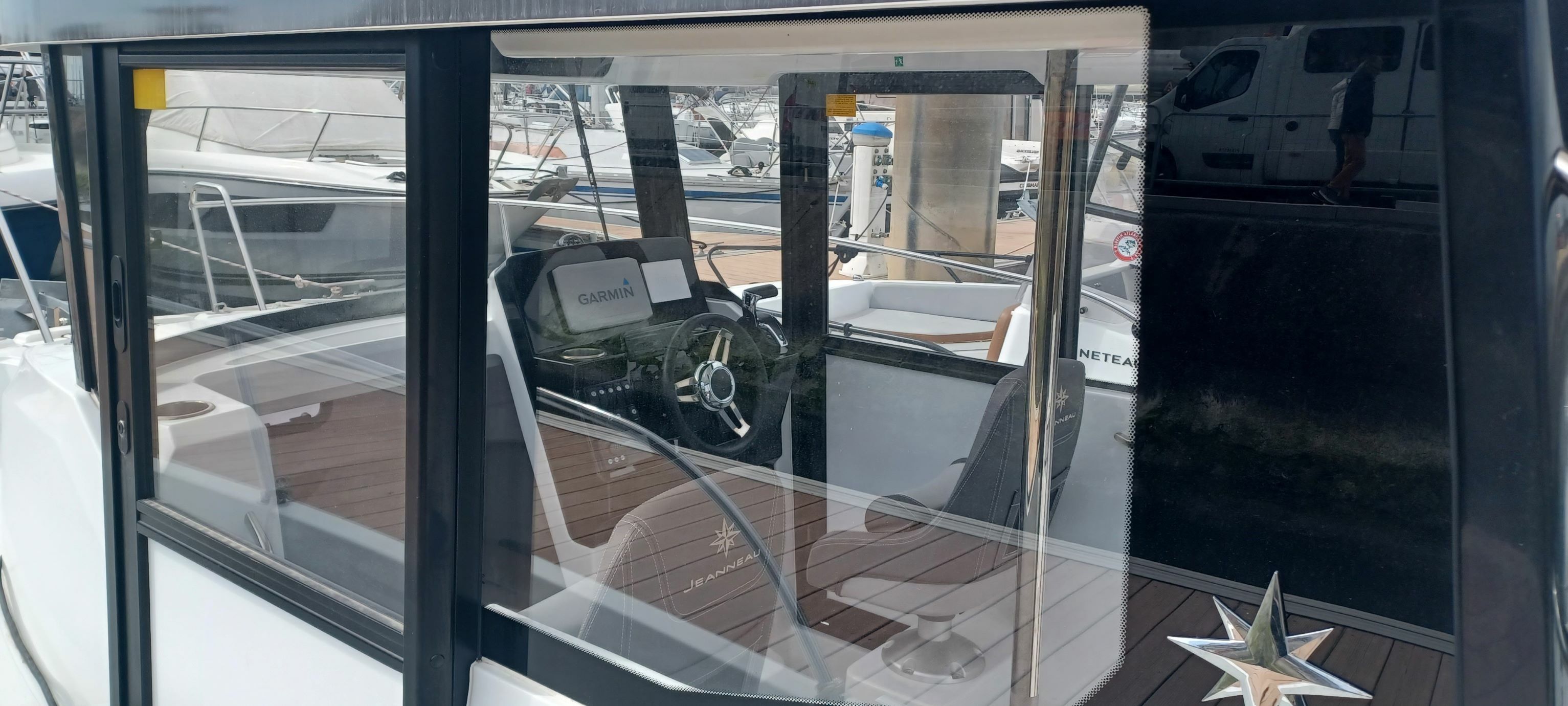 Jeanneau Merry Fisher 795 | Aper Eau