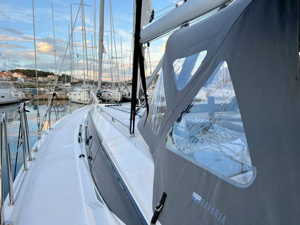 Bavaria C38 | Mala Hana