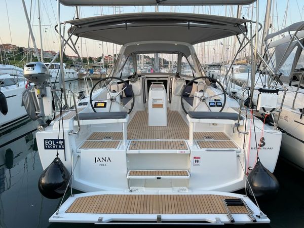 Beneteau Oceanis 38.1 | Jana