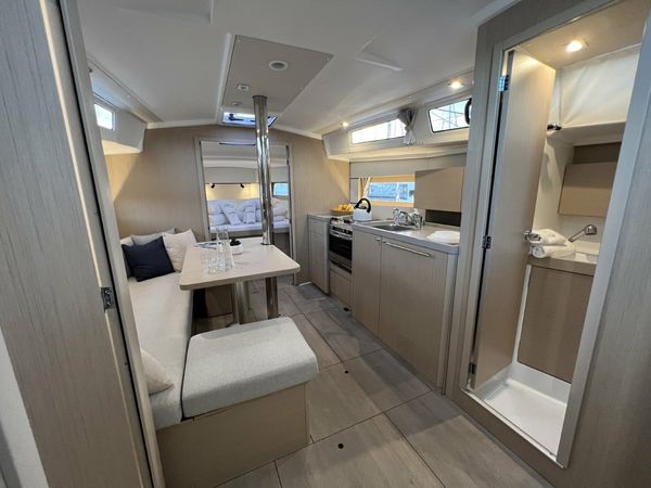 Beneteau Oceanis 38.1 | Jana