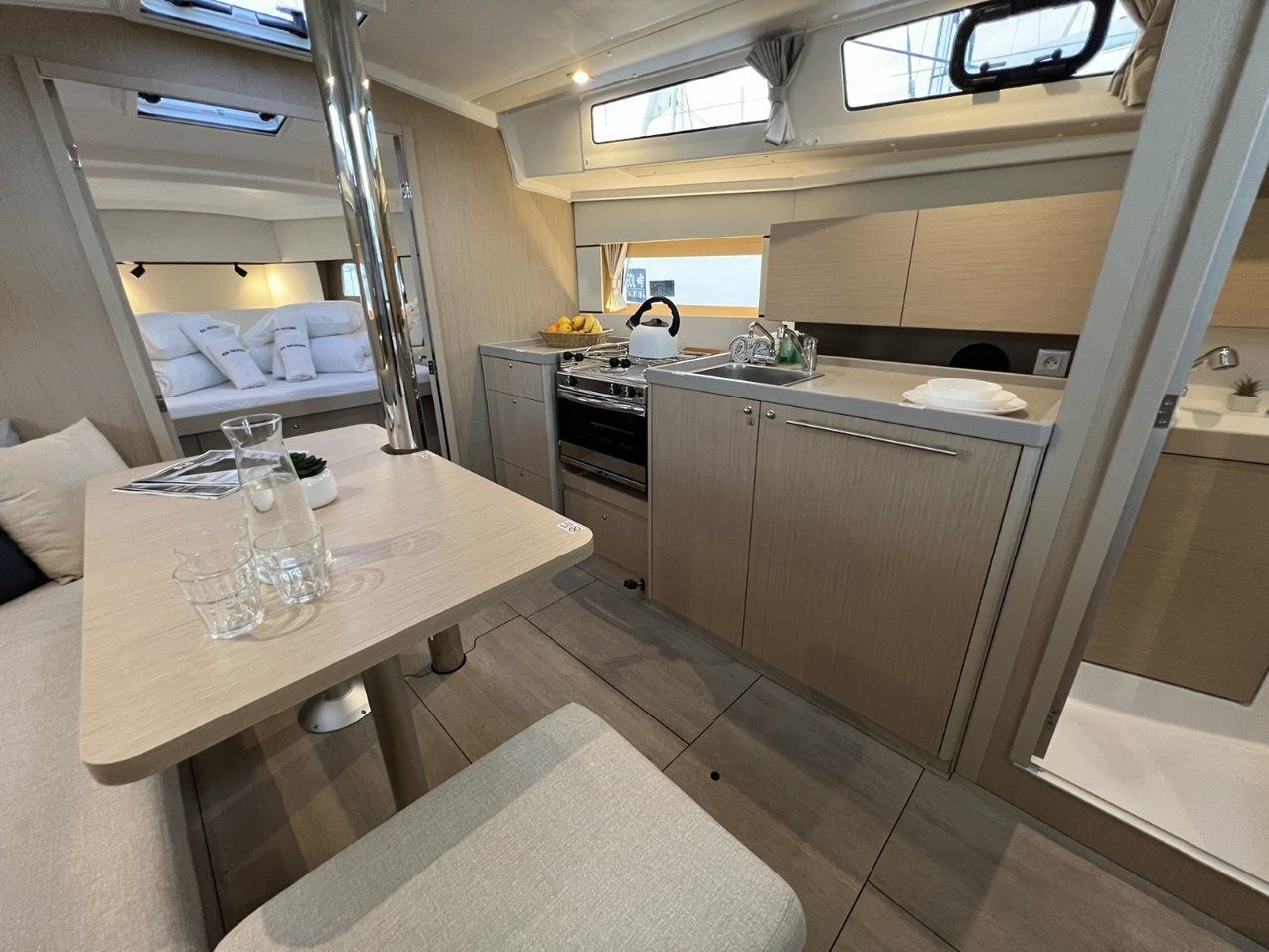 Beneteau Oceanis 38.1 | Jana