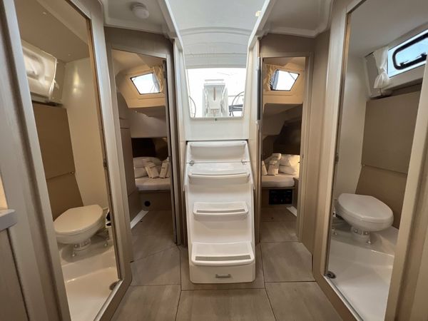 Beneteau Oceanis 38.1 | Jana