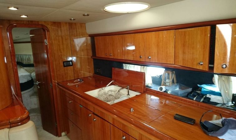 Sunseeker Camargue 52 | Toy