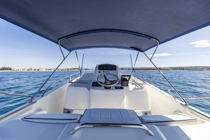 White Shark 265 | Kelt