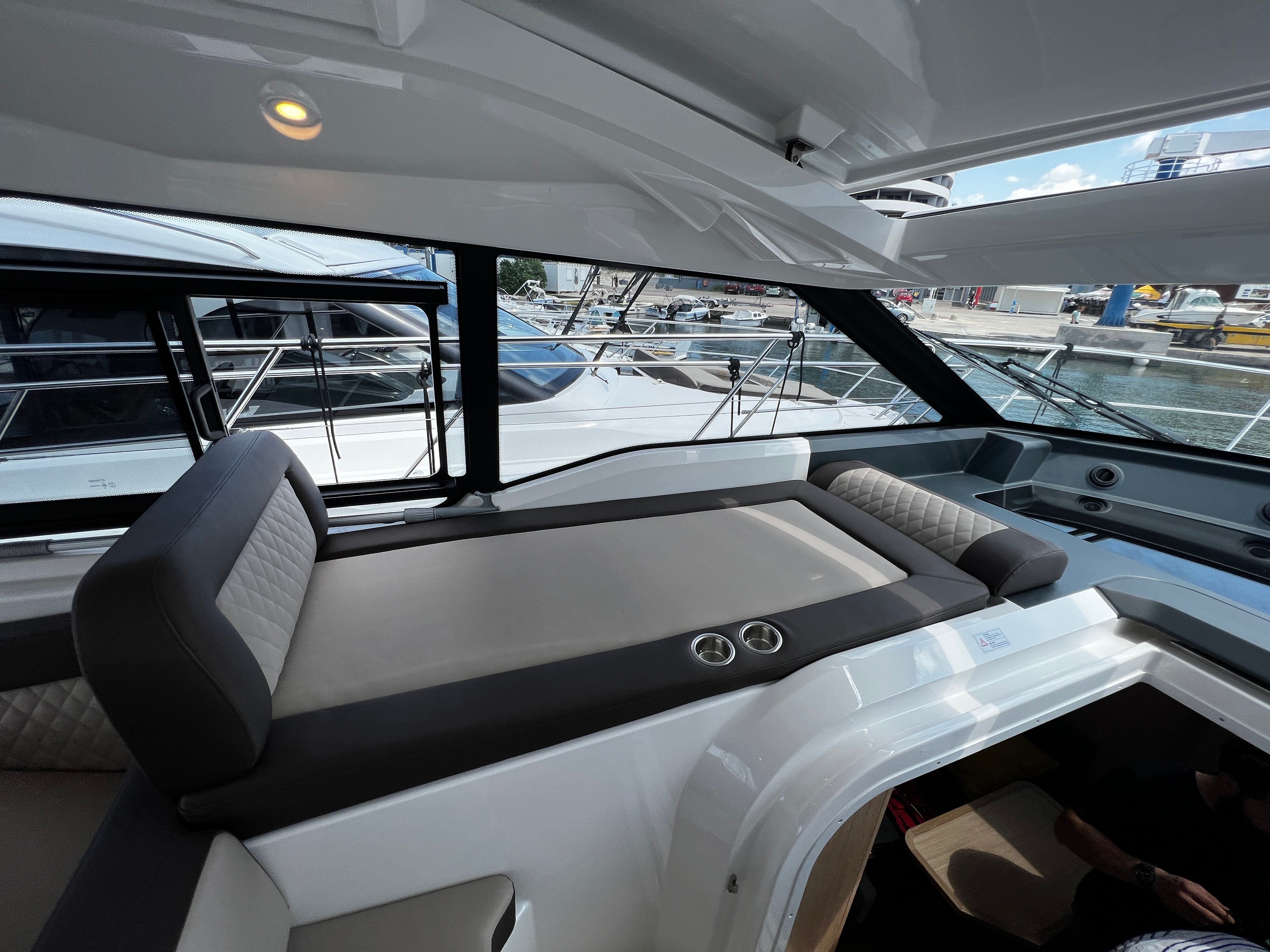 Bavaria SR36 | Tokyo