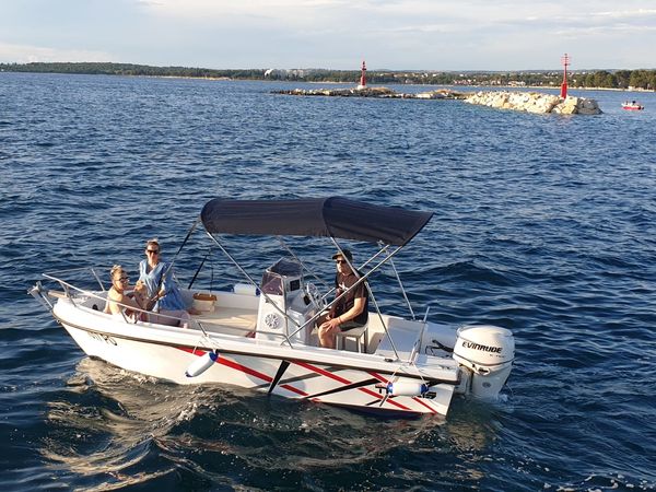 Polyform Triakis 17.5 | Triakis