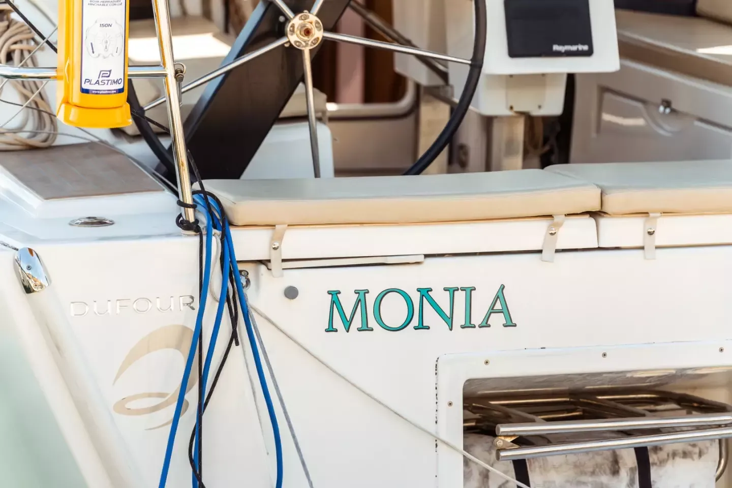 Dufour 360 | Monia