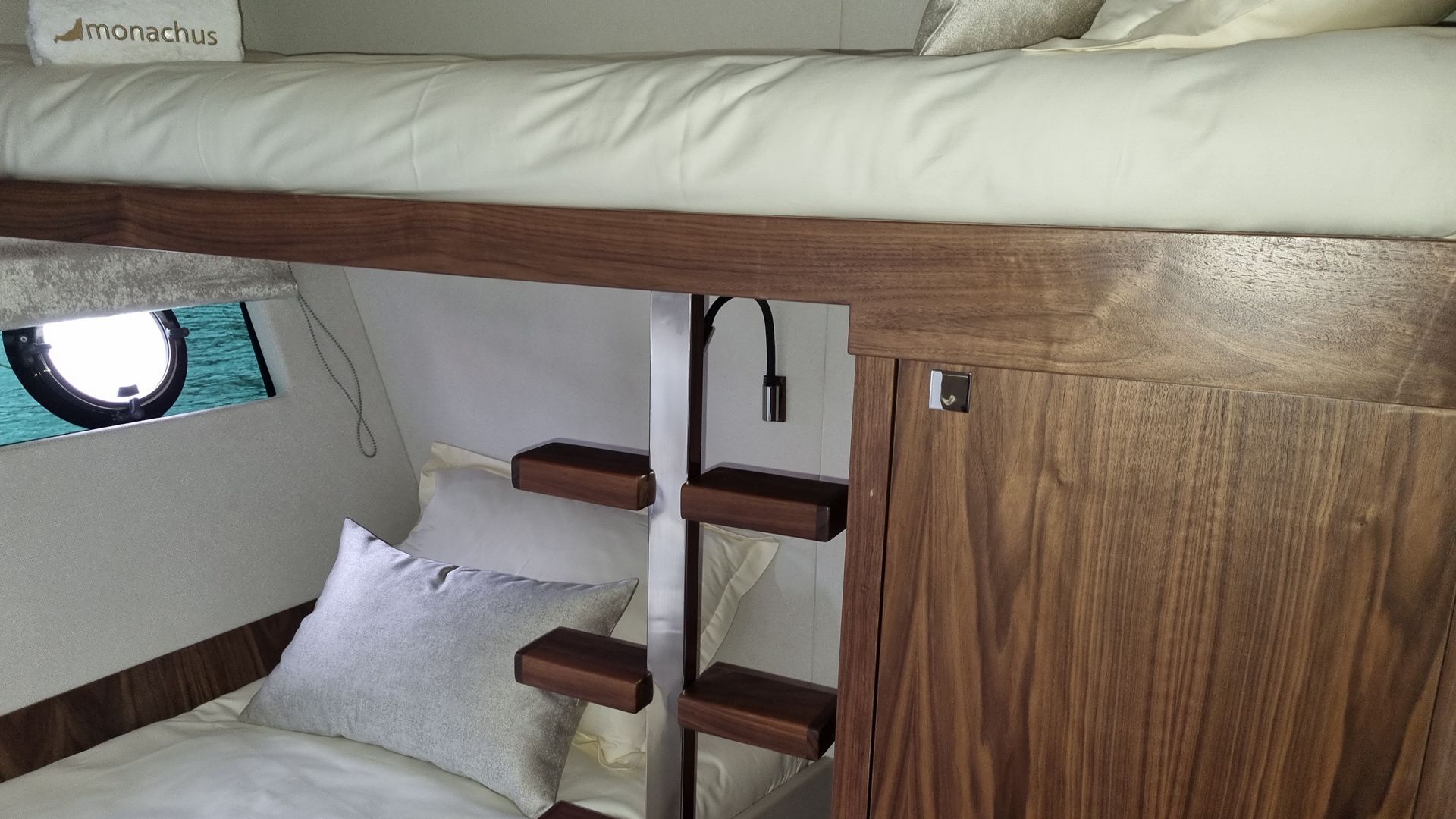 Monachus 70 Fly | Panta Rei