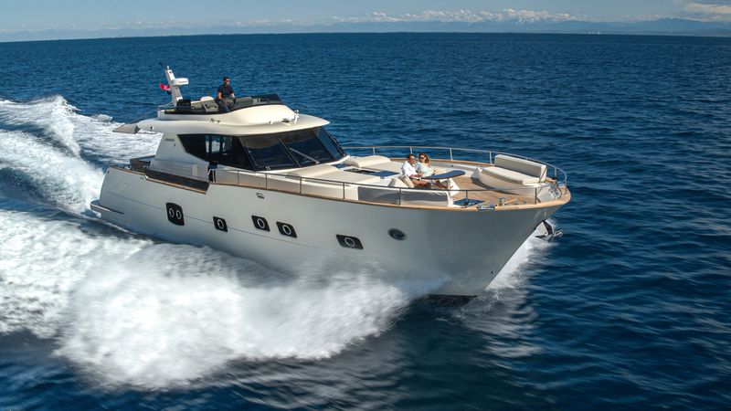 Monachus 70 Fly | Panta Rei