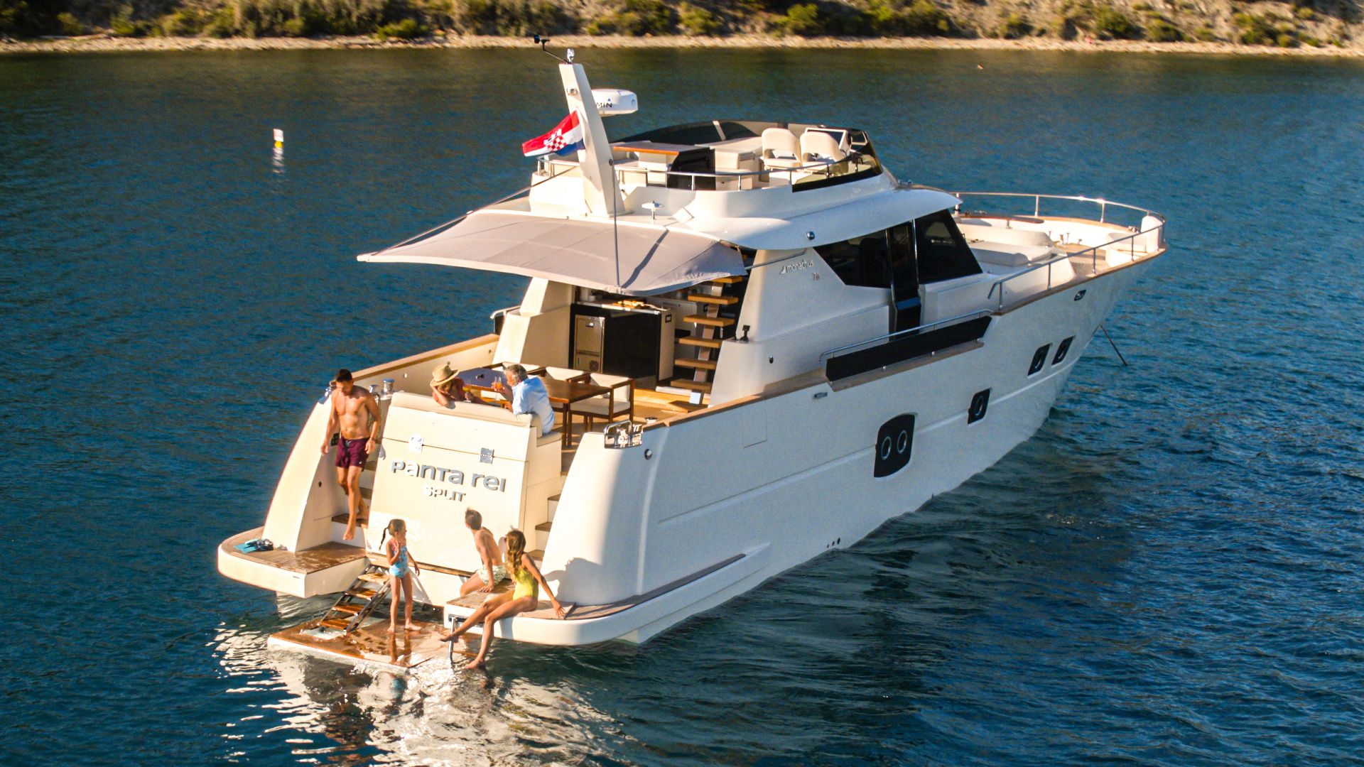 Monachus 70 Fly | Panta Rei