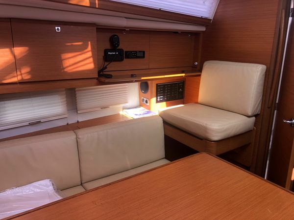 Dufour 390 | Arya